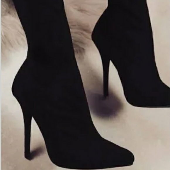 Miss Lola Shoes - Miss Lola Guilty Black Booties size 8.5